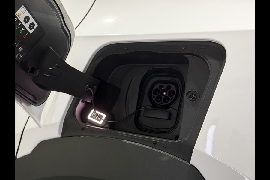 Opel Mokka-e GS Line 50-kWh 11kw bl. | ACC | Keyless | Stoelen & stuur verwarmd | Matrix Intellilux | Privacy