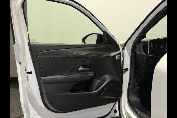 Opel Mokka-e GS Line 50-kWh 11kw bl. | ACC | Keyless | Stoelen & stuur verwarmd | Matrix Intellilux | Privacy