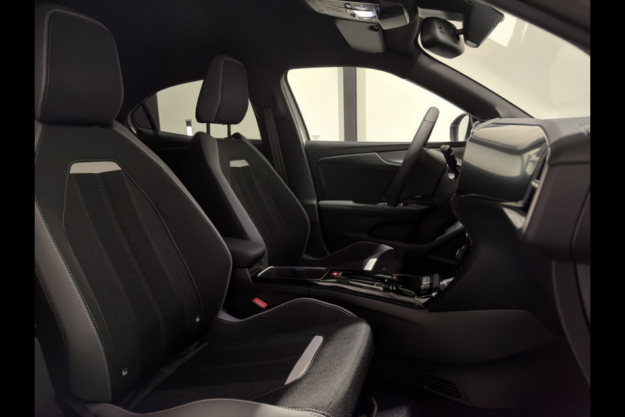 Opel Mokka-e GS Line 50-kWh 11kw bl. | ACC | Keyless | Stoelen & stuur verwarmd | Matrix Intellilux | Privacy