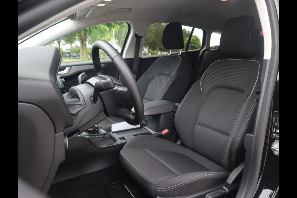 Ford FOCUS Wagon 1.0 EcoBoost Hybrid Titanium Style Navi / Carplay / Blis / Afn.Trekh / Adap. Cruise / Mild-Hybride