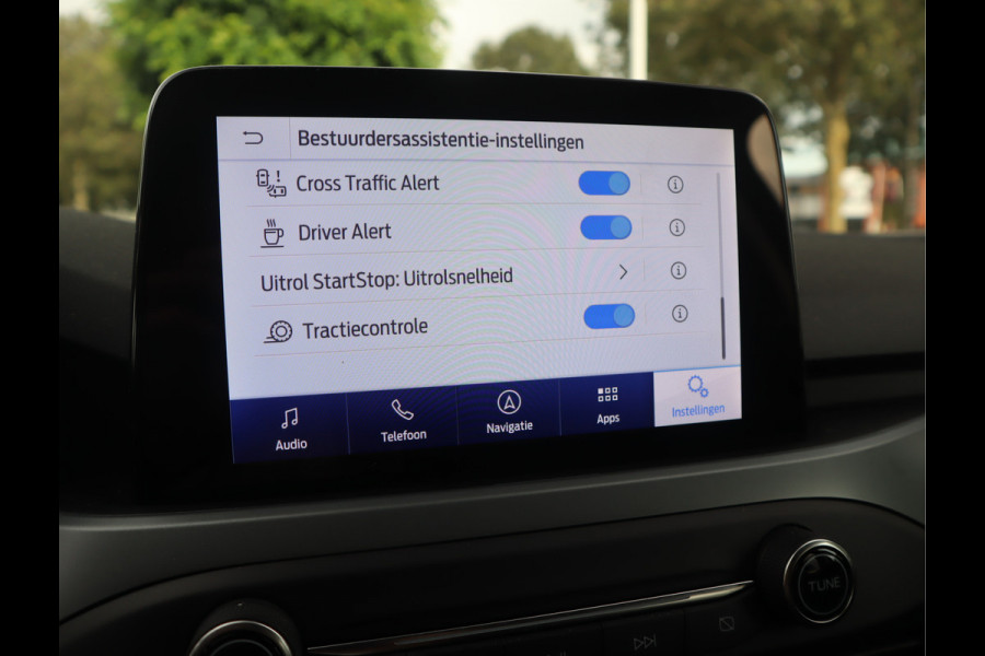 Ford FOCUS Wagon 1.0 EcoBoost Hybrid Titanium Style Navi / Carplay / Blis / Afn.Trekh / Adap. Cruise / Mild-Hybride