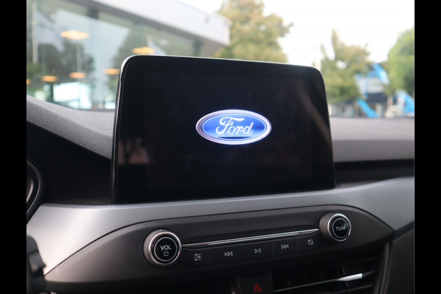 Ford FOCUS Wagon 1.0 EcoBoost Hybrid Titanium Style Navi / Carplay / Blis / Afn.Trekh / Adap. Cruise / Mild-Hybride