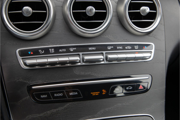 Mercedes-Benz C-Klasse Estate 200 AMG Sportpakket, Distronic, Trekhaak, Camera Facelift