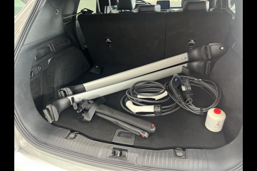 Ford Kuga 2.5 PHEV ST-Line X Winter Pack | Panorama Dak | Navigatie.