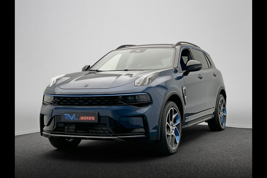 Lynk & Co 01 1.5 261PK Plug-in Hybrid | Origineel NL | Zwarte/Hemel 360° Camera Pano/dak Apple/Carplay Adaptive/Cruise