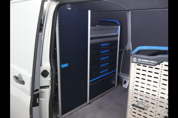 Volkswagen Transporter 2.0 TDI L2H1 150 PK DSG AUT. + WP INRICHTING | GLOBELYST 4 | STANDKACHEL | ADAPTIVE CRUISE | CARPLAY | LED | STOELVERW.