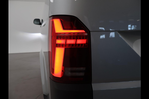 Volkswagen Transporter 2.0 TDI L2H1 150 PK DSG AUT. + WP INRICHTING | GLOBELYST 4 | STANDKACHEL | ADAPTIVE CRUISE | CARPLAY | LED | STOELVERW.
