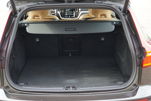 Volvo V60 2.0 T5 250 PK BEAUTY