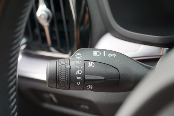 Volvo V60 2.0 T5 250 PK BEAUTY