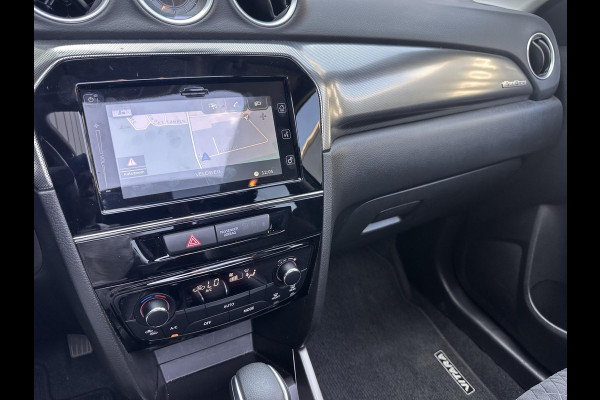 Suzuki Vitara 1.5 Hybrid Automaat Style AllGrip 4x4 | Pano-Dak | Trekhaak | LED | Adaptive CC | Navi | Cllimate |