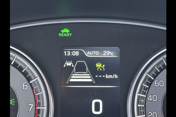 Suzuki Vitara 1.5 Hybrid Automaat Style AllGrip 4x4 | Pano-Dak | Trekhaak | LED | Adaptive CC | Navi | Cllimate |