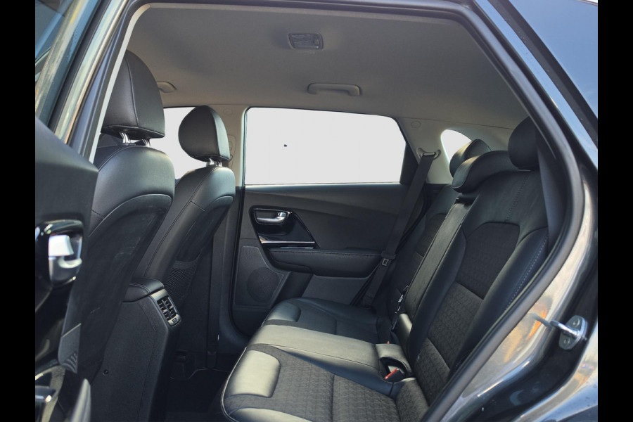 Kia Niro 1.6 GDi Hybrid DynamicLine | Navigatie | Parkeersensoren | Trekhaak