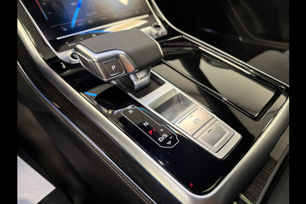 Audi Q8 60 TFSI e quattro Pro Line S Competition ACC Panoramadak 4 Wiel besturing