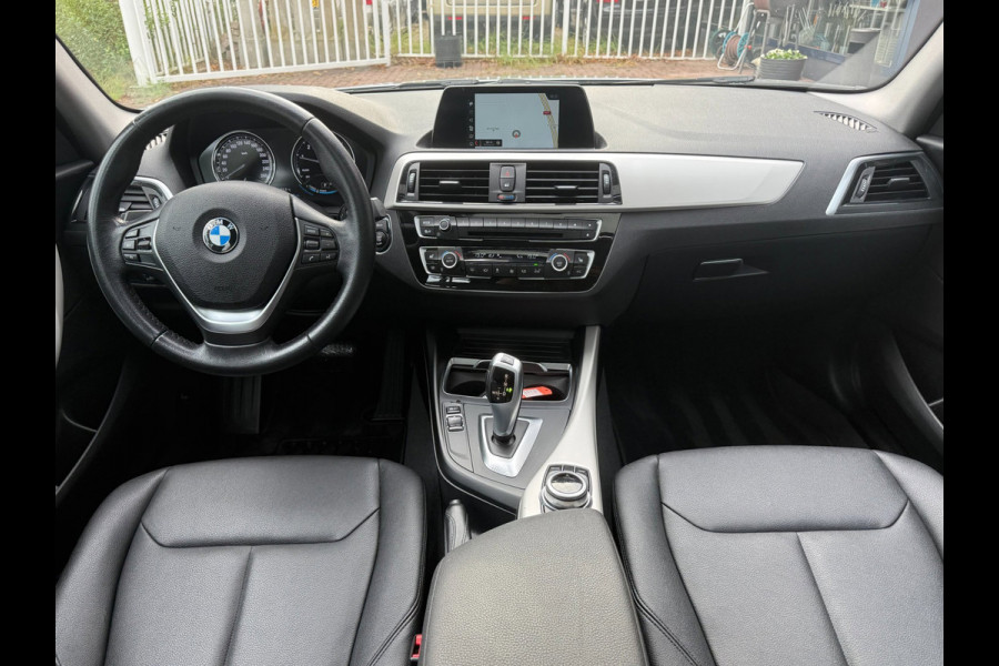BMW 1-serie 118i High Executive | Dakraam | Leder | LED
