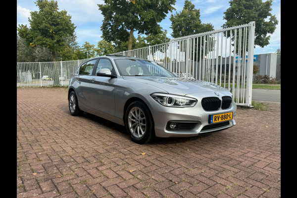 BMW 1-serie 118i High Executive | Dakraam | Leder | LED