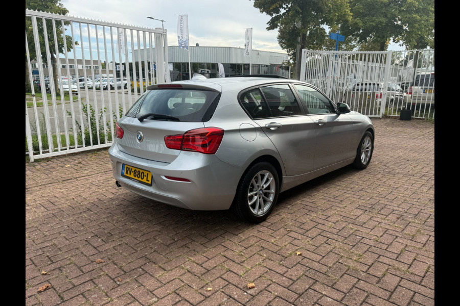 BMW 1-serie 118i High Executive | Dakraam | Leder | LED