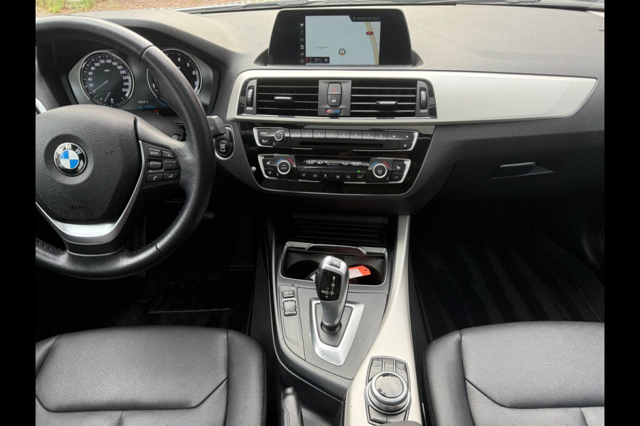 BMW 1-serie 118i High Executive | Dakraam | Leder | LED