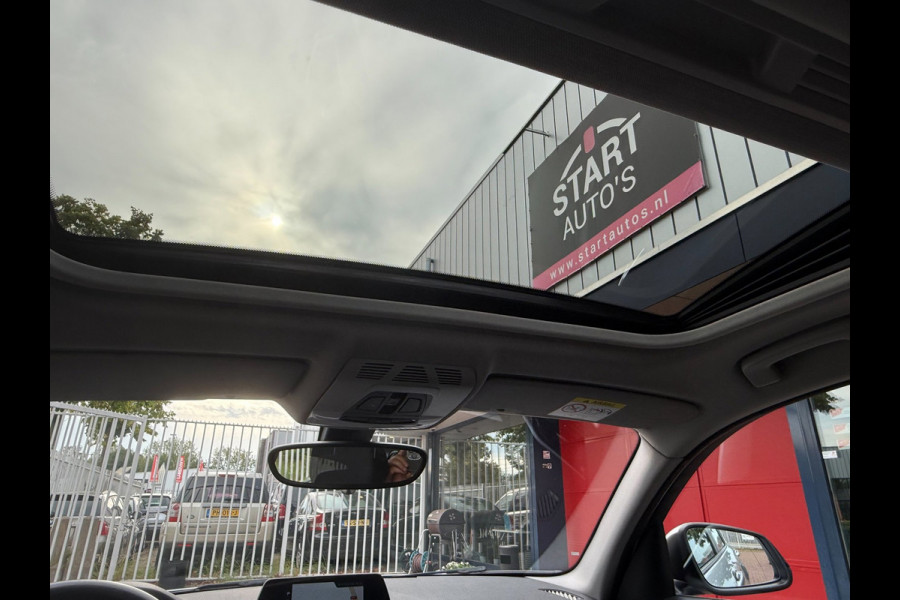 BMW 1-serie 118i High Executive | Dakraam | Leder | LED