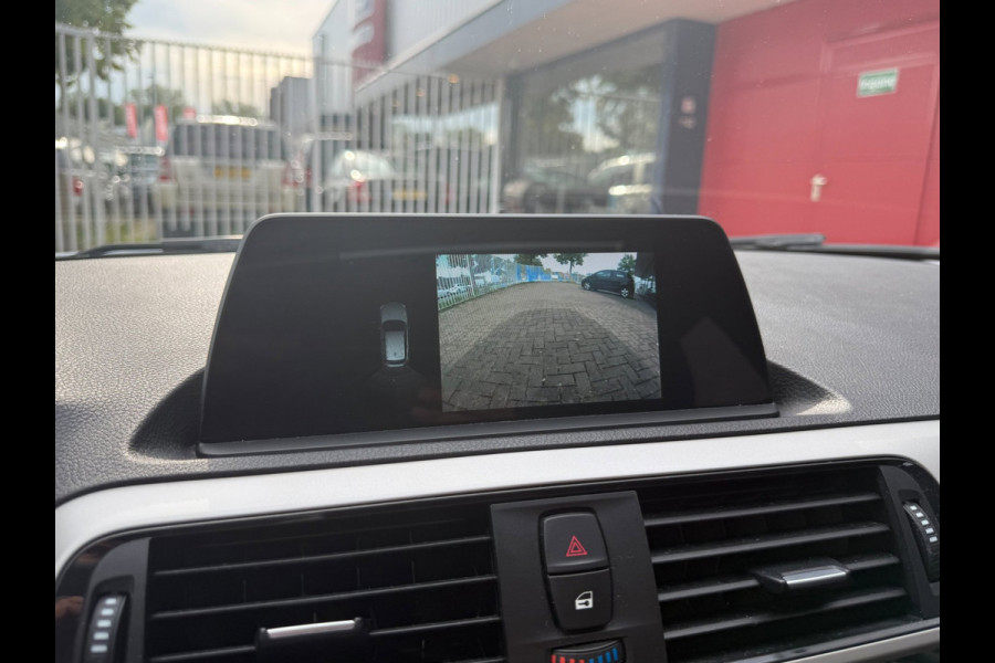 BMW 1-serie 118i High Executive | Dakraam | Leder | LED