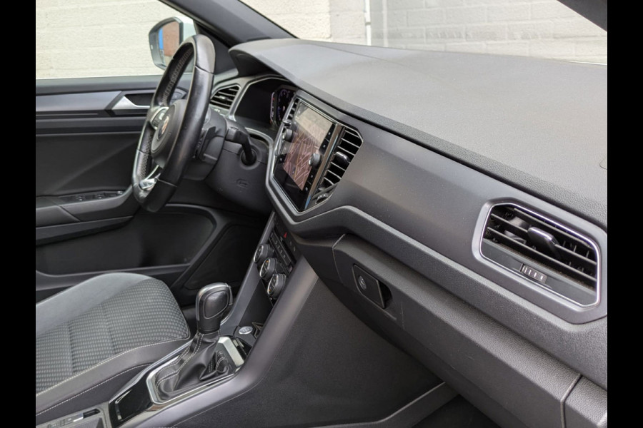 Volkswagen T-Roc Cabrio 1.5 TSI R-Line|Camera|Adaptive-Cruise|Virtual-Cockpit|LED|Afn.Trekhaak|Keyless-Entry/Go