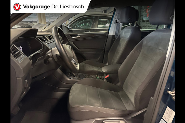 Volkswagen Tiguan 1.4 TSI eHybridbBusiness+ / navi / camera / carplay / stoelverw. / IQ light