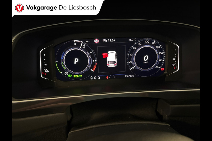 Volkswagen Tiguan 1.4 TSI eHybridbBusiness+ / navi / camera / carplay / stoelverw. / IQ light