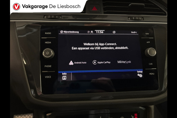 Volkswagen Tiguan 1.4 TSI eHybridbBusiness+ / navi / camera / carplay / stoelverw. / IQ light