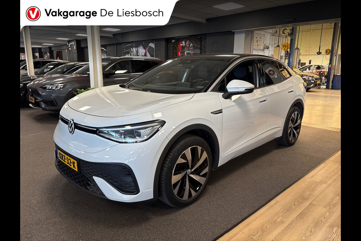 Volkswagen ID.5 Pro 77 kWh / Soh 95,2 / warmtepomp / trekhaak / head up / memory / carplay