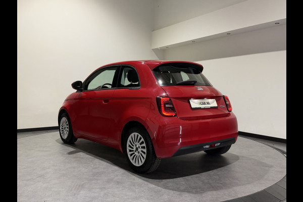 Fiat 500 3+1 42 kWh | Apple CarPlay - Android Auto | Stoelen verwarmd | Dodehoek detectie