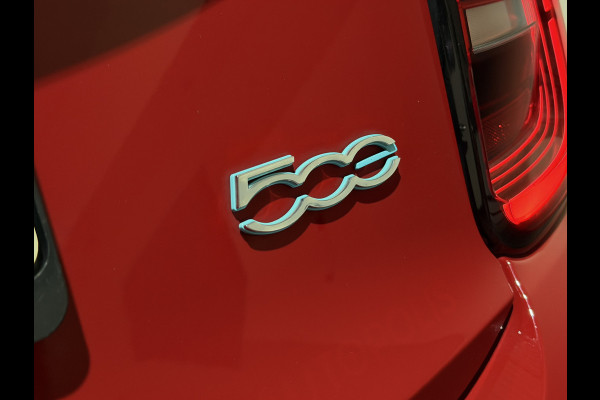 Fiat 500 3+1 42 kWh | Apple CarPlay - Android Auto | Stoelen verwarmd | Dodehoek detectie
