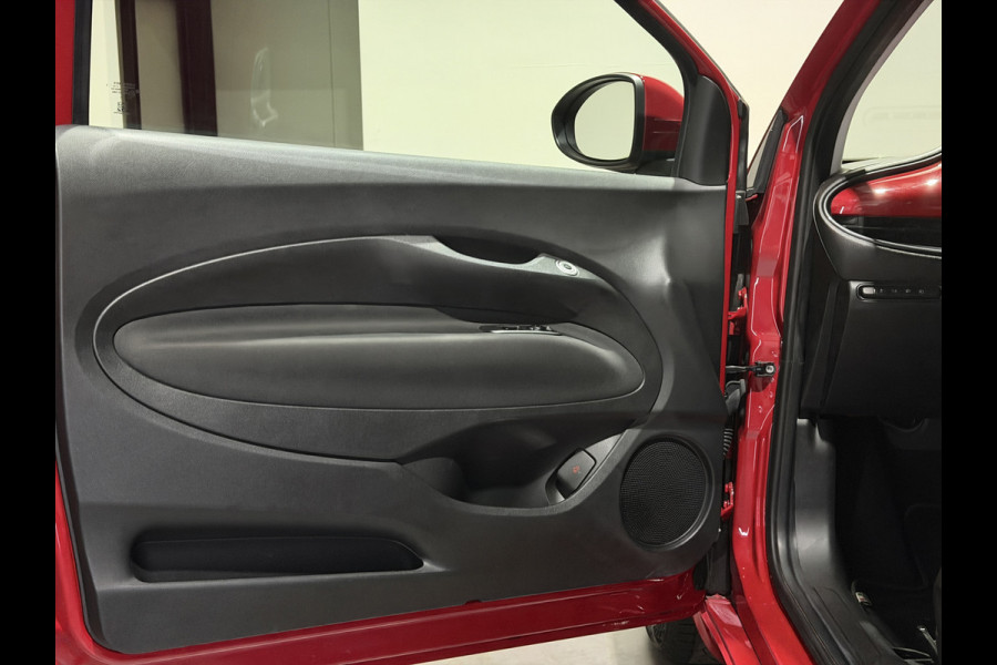 Fiat 500 3+1 42 kWh | Apple CarPlay - Android Auto | Stoelen verwarmd | Dodehoek detectie