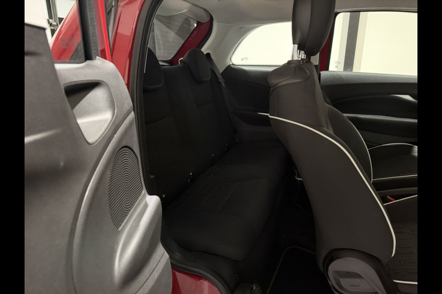Fiat 500 3+1 42 kWh | Apple CarPlay - Android Auto | Stoelen verwarmd | Dodehoek detectie
