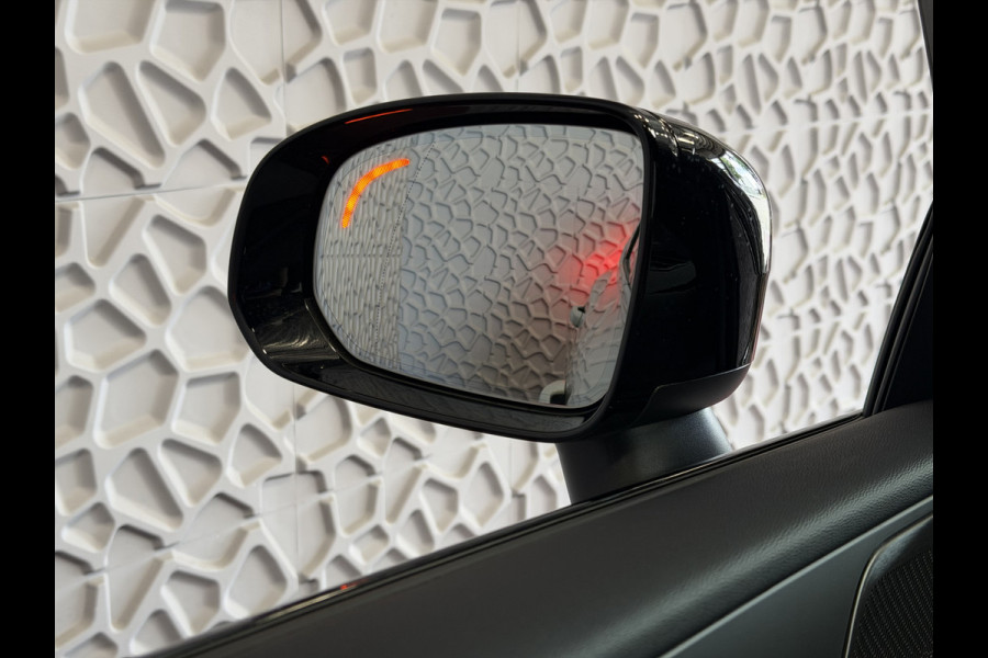 Volvo XC60 2.0 T8 455PK AWD PLUS DARK NIEUWE AUTO HARMAN KARDON 360.CAM STOEL/STUUR VERW LEER vapour grey