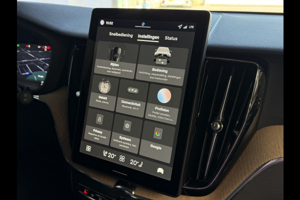 Volvo XC60 2.0 T8 455PK AWD PLUS DARK NIEUWE AUTO HARMAN KARDON 360.CAM STOEL/STUUR VERW LEER vapour grey
