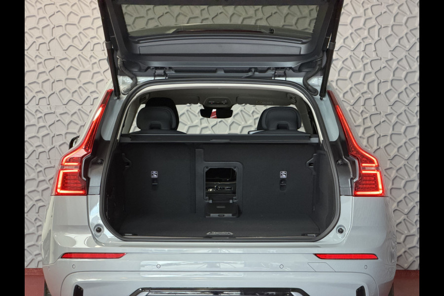 Volvo XC60 2.0 T8 455PK AWD PLUS DARK NIEUWE AUTO HARMAN KARDON 360.CAM STOEL/STUUR VERW LEER vapour grey