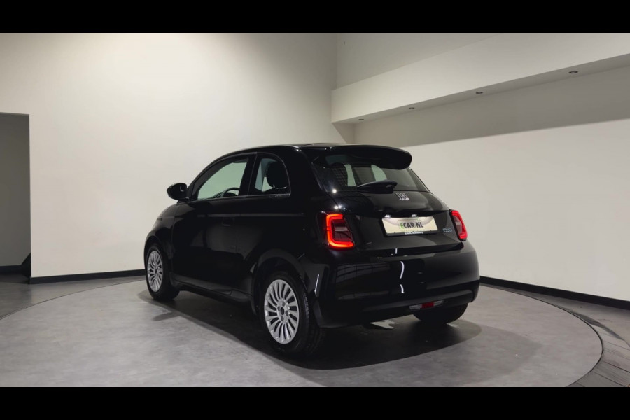 Fiat 500 3+1 42 kWh | Apple CarPlay - Android Auto | Stoelen verwarmd | Dodehoek detectie