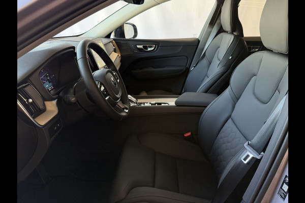 Volvo XC60 2.0 T8 455PK AWD PLUS DARK NIEUWE AUTO HARMAN KARDON 360.CAM STOEL/STUUR VERW LEER vapour grey