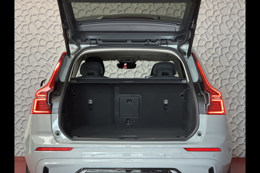 Volvo XC60 2.0 T8 455PK AWD PLUS DARK NIEUWE AUTO HARMAN KARDON 360.CAM STOEL/STUUR VERW LEER vapour grey