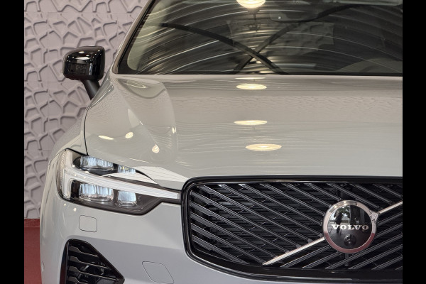Volvo XC60 2.0 T8 455PK AWD PLUS DARK NIEUWE AUTO HARMAN KARDON 360.CAM STOEL/STUUR VERW LEER vapour grey