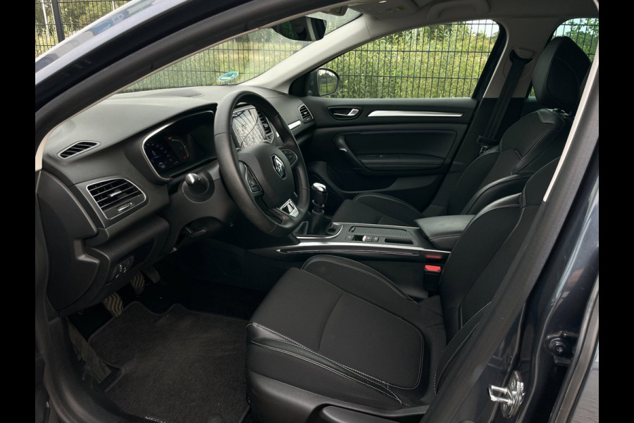 Renault Mégane Estate 1.3 TCe 140 Techno | Camera | PDC | Keyless | Lane assist