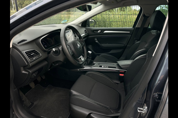Renault Mégane Estate 1.3 TCe 140 Techno | Camera | PDC | Keyless | Lane assist