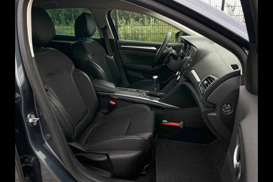 Renault Mégane Estate 1.3 TCe 140 Techno | Camera | PDC | Keyless | Lane assist