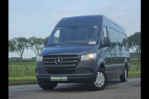 Mercedes-Benz Sprinter 315 L3H2 Mbux Navi Automaat Airco Camera 3-Zits/ Leer Euro6!