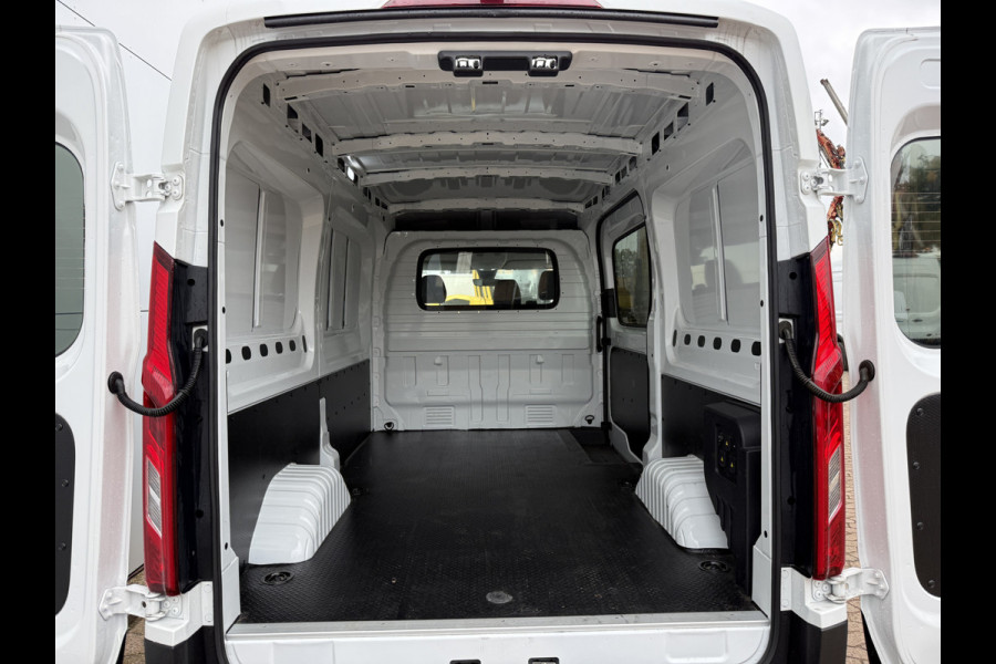 Maxus eDeliver 9 77kWh 204PK Nieuw model! L2H2 Glaspack/Camper 300km WLTP Snelladen LED Carplay Cruise control Camera Airco Parkeersensoren v+a