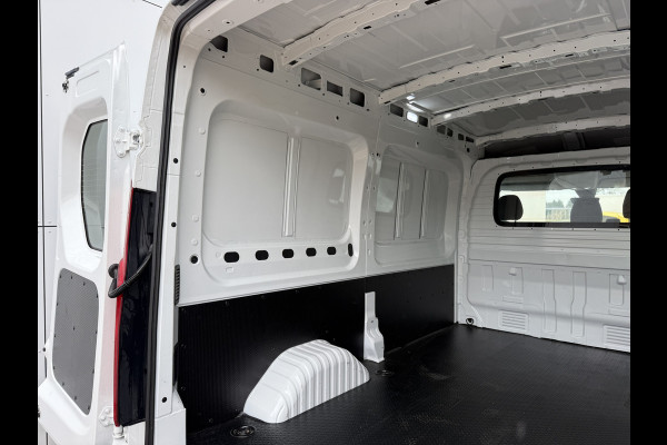 Maxus eDeliver 9 77kWh 204PK Nieuw model! L2H2 Glaspack/Camper 300km WLTP Snelladen LED Carplay Cruise control Camera Airco Parkeersensoren v+a