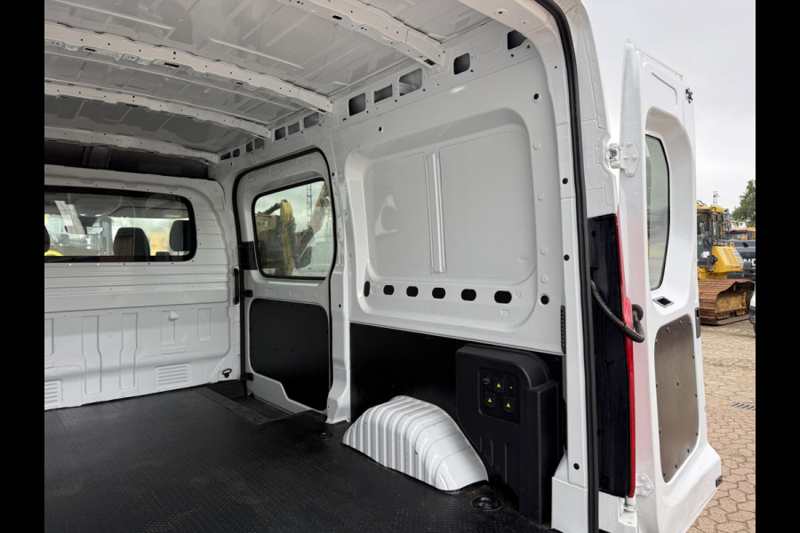Maxus eDeliver 9 77kWh 204PK Nieuw model! L2H2 Glaspack/Camper 300km WLTP Snelladen LED Carplay Cruise control Camera Airco Parkeersensoren v+a