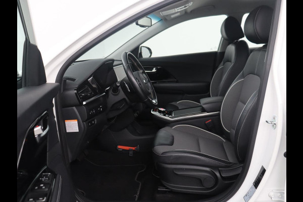 Kia e-Niro ComfortLine 64 kWh | SOH 95.9% | Adaptive cruise | Half Leder | Carplay | Climate control | Camera | Navigatie | Park assist