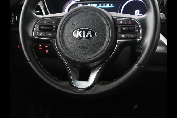 Kia e-Niro ComfortLine 64 kWh | SOH 95.9% | Adaptive cruise | Half Leder | Carplay | Climate control | Camera | Navigatie | Park assist
