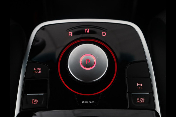 Kia e-Niro ComfortLine 64 kWh | SOH 95.9% | Adaptive cruise | Half Leder | Carplay | Climate control | Camera | Navigatie | Park assist
