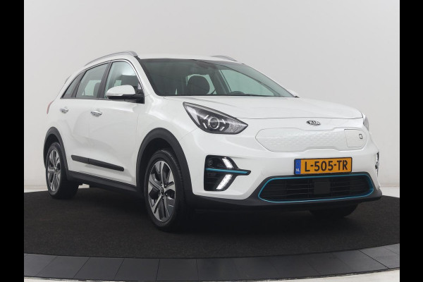 Kia e-Niro ComfortLine 64 kWh | SOH 95.9% | Adaptive cruise | Half Leder | Carplay | Climate control | Camera | Navigatie | Park assist